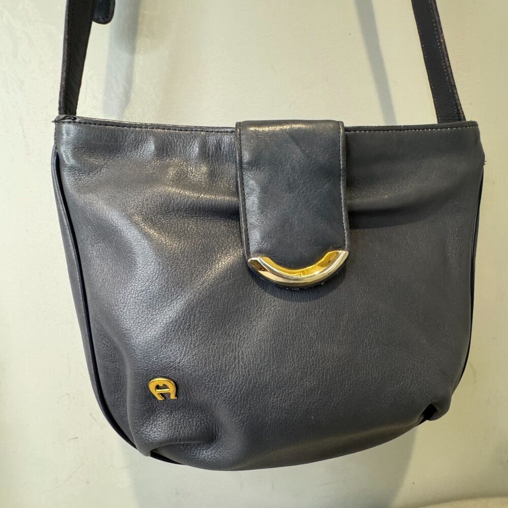 Etienne Aigner Vintage Leather Crossbody Bag Slate Navy Grandmacore